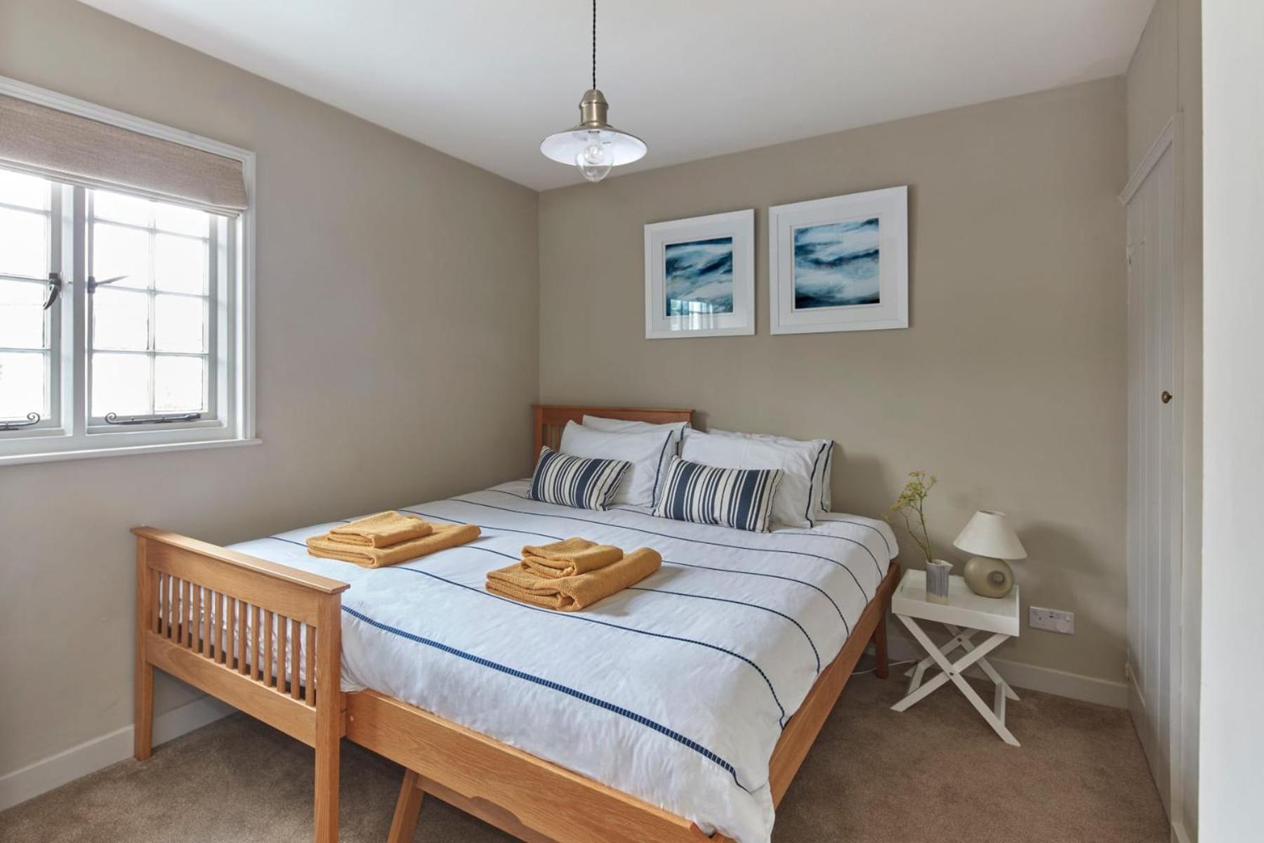 Bosun Cottage - Boutique Retreat On The Beach 迪尔 外观 照片